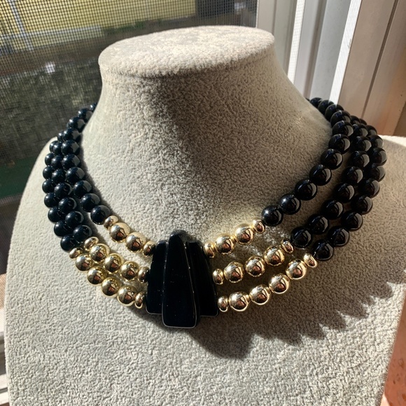 ๐ค๐ค Vintage Art Deco Inspired 3 Strands Black & Gold Bead Necklace ๐ค๐ค - Picture 8 of 9
